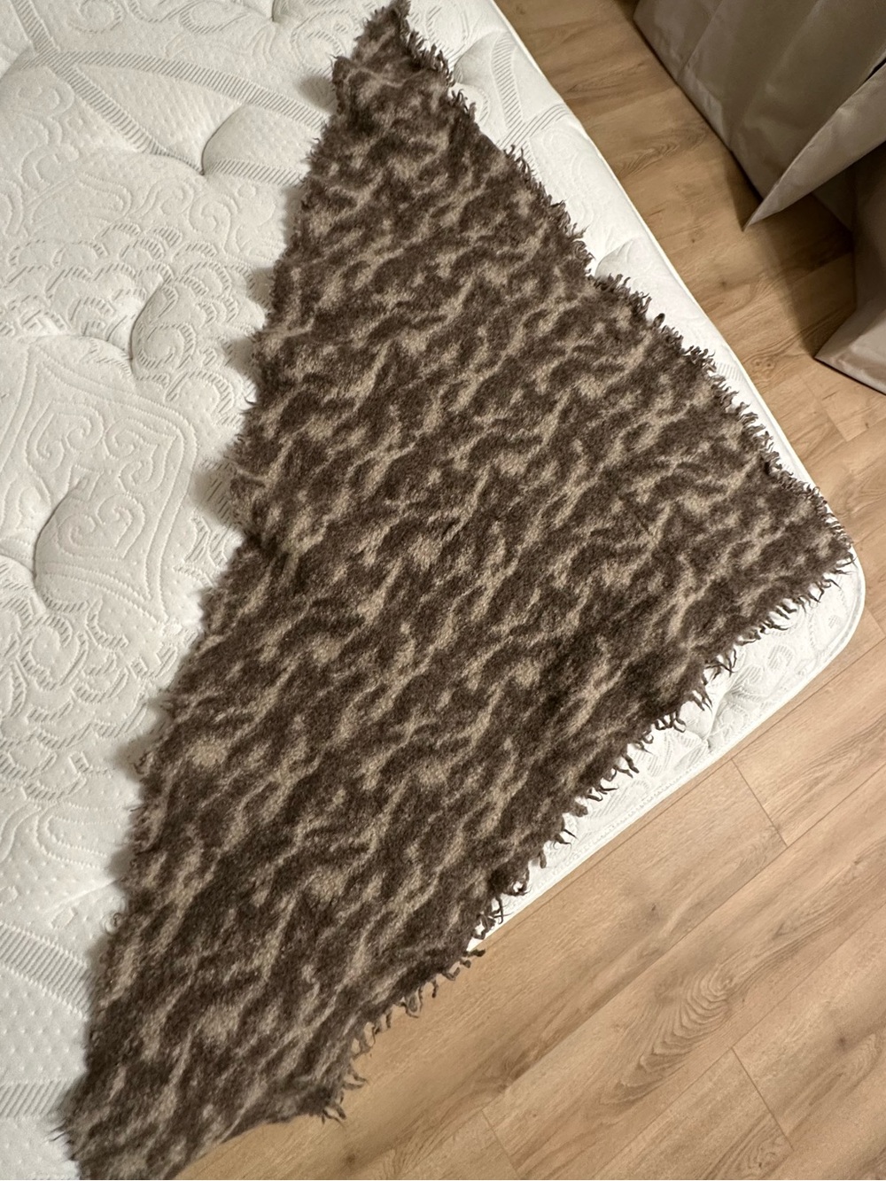 Aritzia Cozy Brown Triangle Scarf